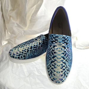 Donald J Pliner Neakers EUC